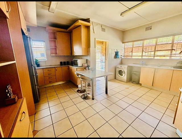 3 BEDROOM HOUSE FOR SALE IN VANDERBIJLPARK SE 1